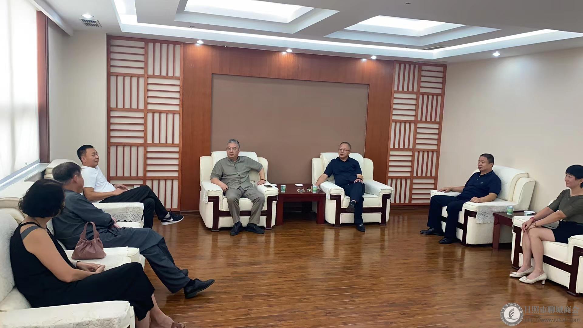 我会召开第三届一次会长（扩大）办公会